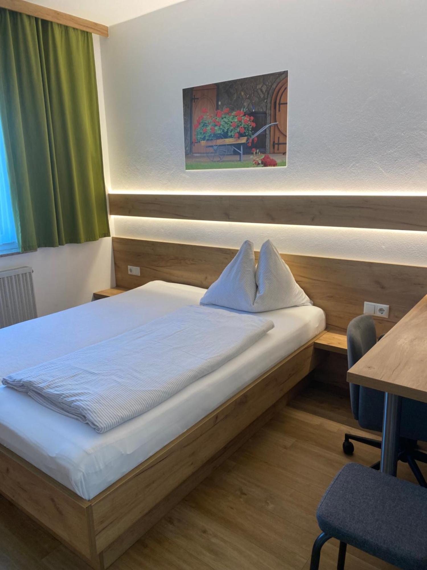Pension Kinzl Mit E-Ladestation Offenhausen Exteriör bild
